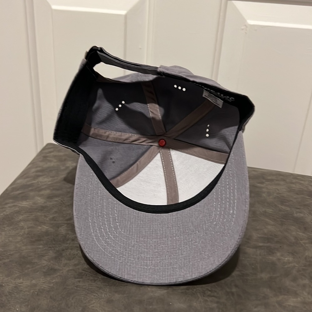 Grey Hat - Picture 5 of 5